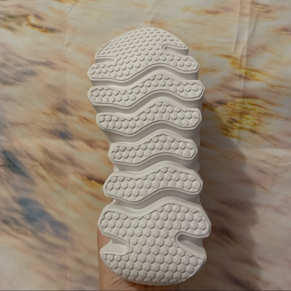 Toddler Slip-On Knit Sneakers - Picture 6 of 9